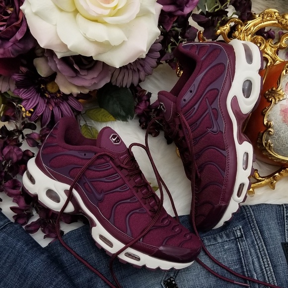 Nike Shoes - Nike Air Max Plus TN